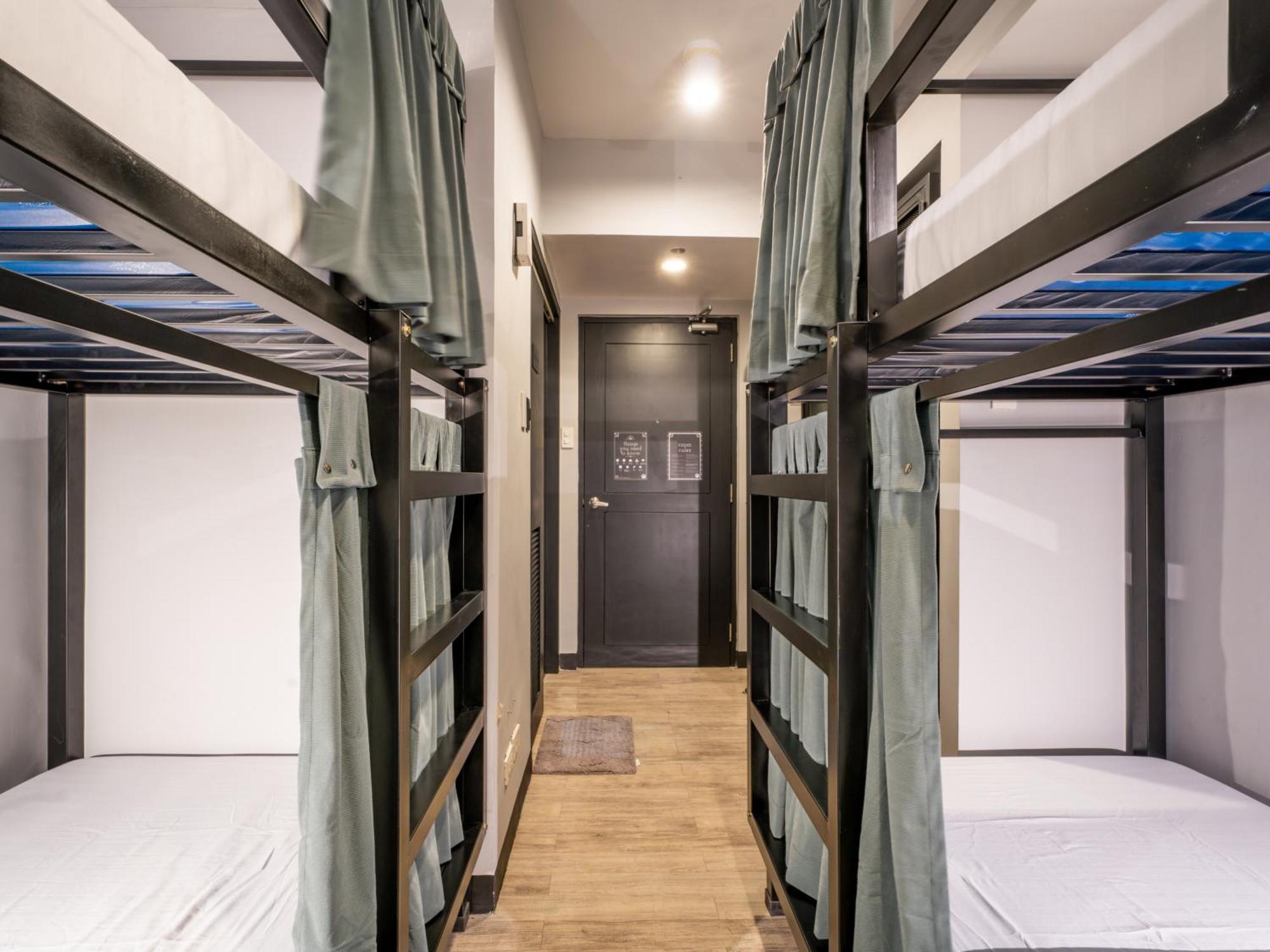 Mad Monkey Manila Hostel Makati City Ngoại thất bức ảnh