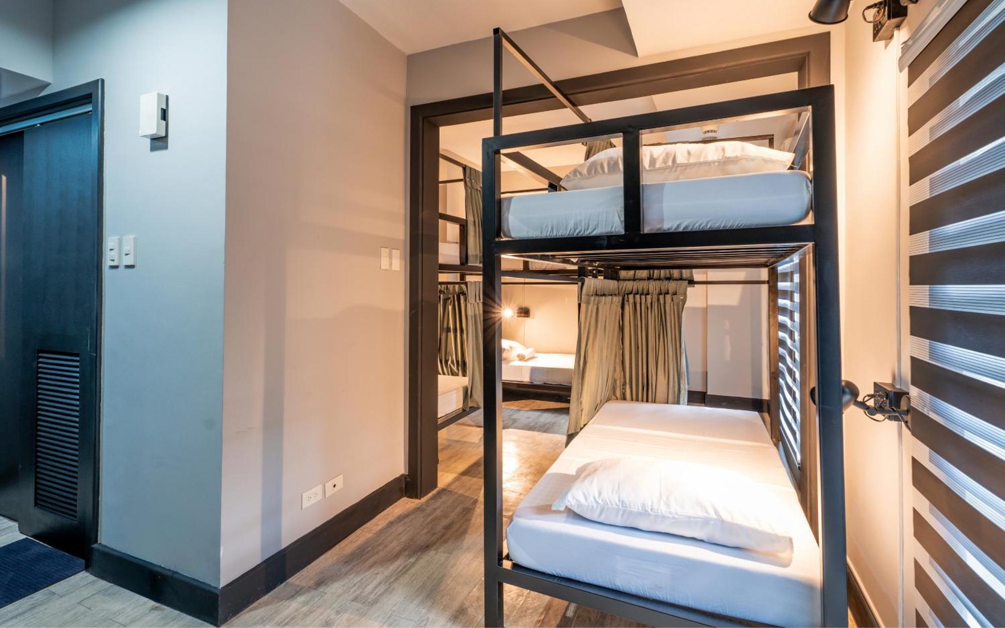 Mad Monkey Manila Hostel Makati City Ngoại thất bức ảnh