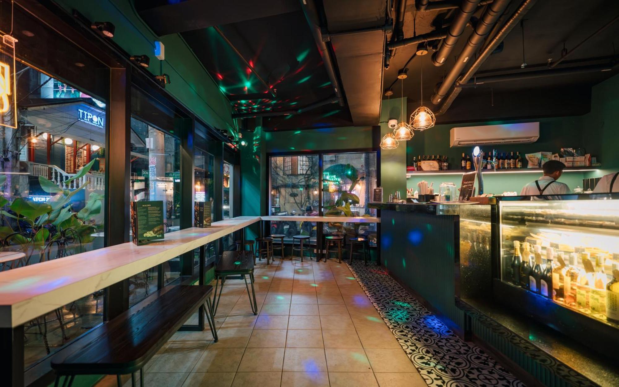 Mad Monkey Manila Hostel Makati City Ngoại thất bức ảnh