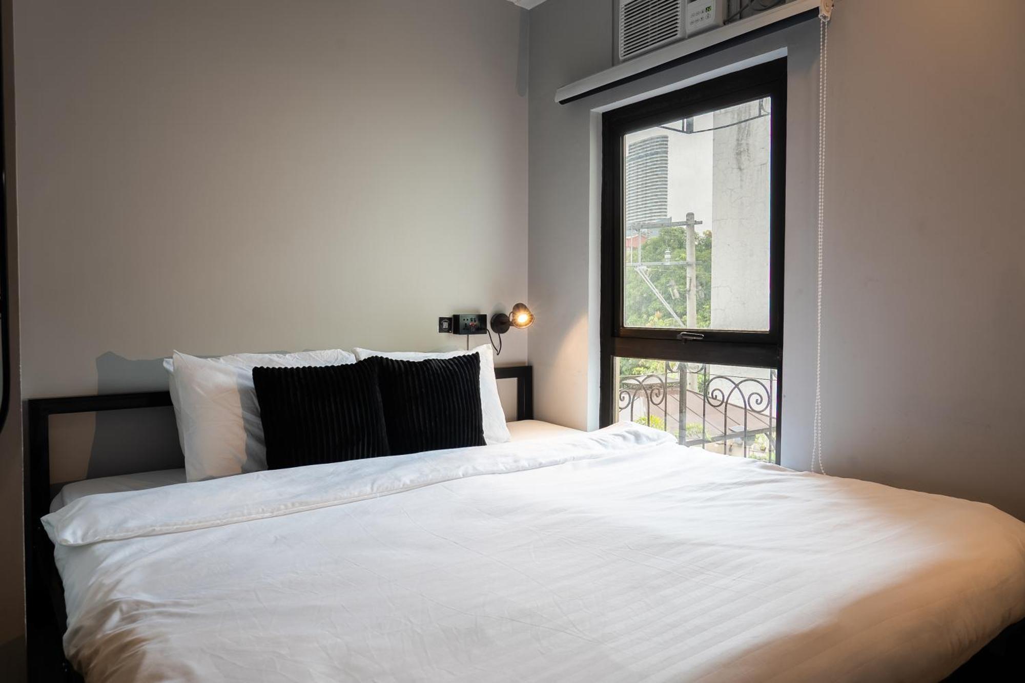 Mad Monkey Manila Hostel Makati City Ngoại thất bức ảnh