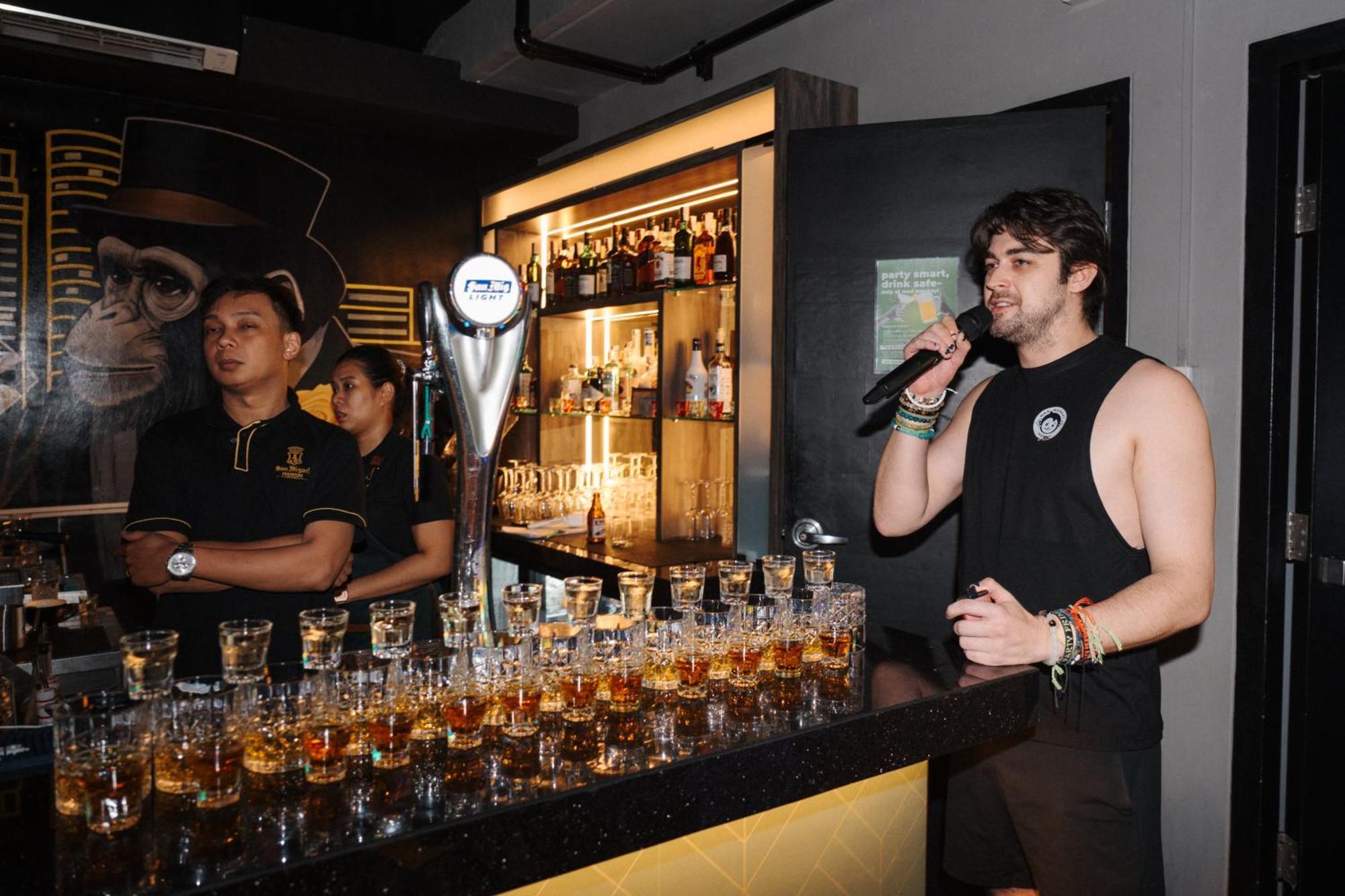 Mad Monkey Manila Hostel Makati City Ngoại thất bức ảnh