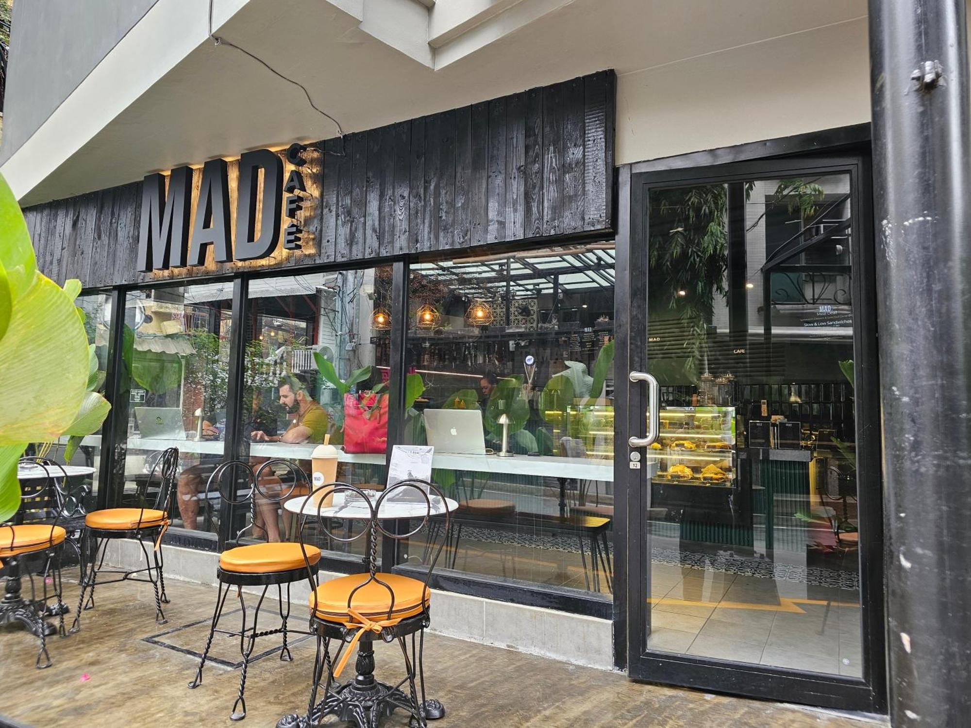 Mad Monkey Manila Hostel Makati City Ngoại thất bức ảnh