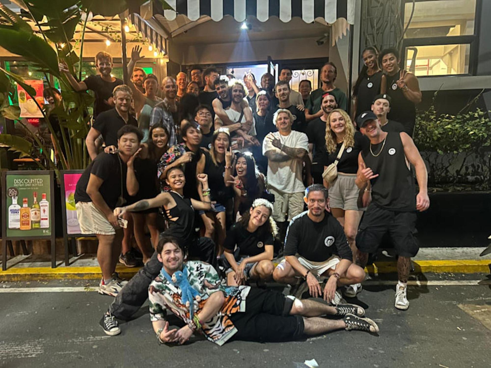 Mad Monkey Manila Hostel Makati City Ngoại thất bức ảnh